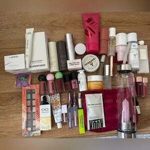 Superform Cream - White